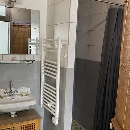 Maison De Pecheur Clim, En - 6 Pers. - Fr-1-874-55 * Le Grau-du-Roi